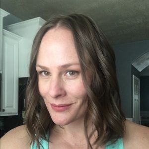 Meet your Posher, Cherie